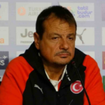 Ergin Ataman, Macaristan galibiyeti sonrası: “Milli takımda oynamak isteyen her iyi oyuncuya”