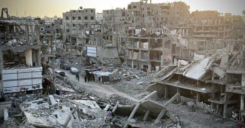 İsrail’in 421 gün boyunca saldırılarını sürdürdüğü Gazze’de can kaybı 44 bin 382’ye çıktı