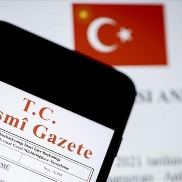 Atama ve görevden alma kararları Resmi Gazetede yayımlanır.