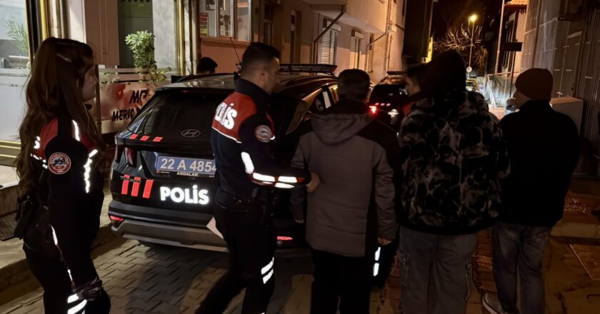Edern’de 10 düzensiz göçmen yakalandı