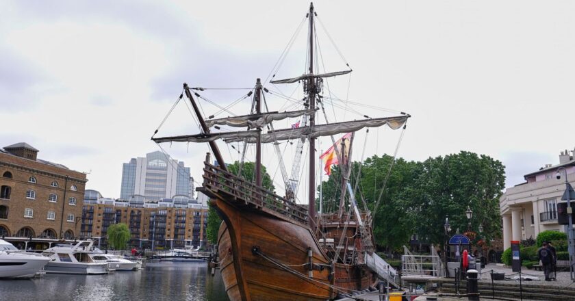 Video. Christopher Columbus amiral gemisinin kopyası Londra'da demirlenmiştir