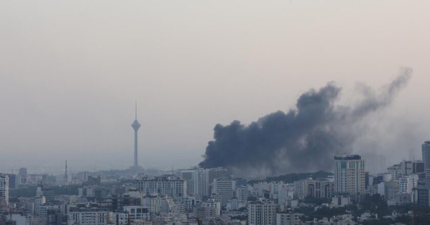 İsrail'den Isran'a Tehdit: Tüm Tahran'ı Boşaltın