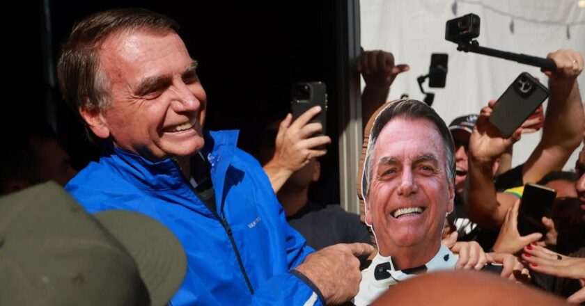 Bolsonaro'nun avukatları “darbe” suçlamalarını reddetti