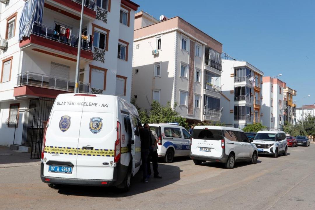 Analya'nın yaşlı karısı dehşeti dağdı! Hapishaneden ayrıldı, gizlice evde gizlenmiş: eski -hayatı ve erkek arkadaşı kanda kaldı 2