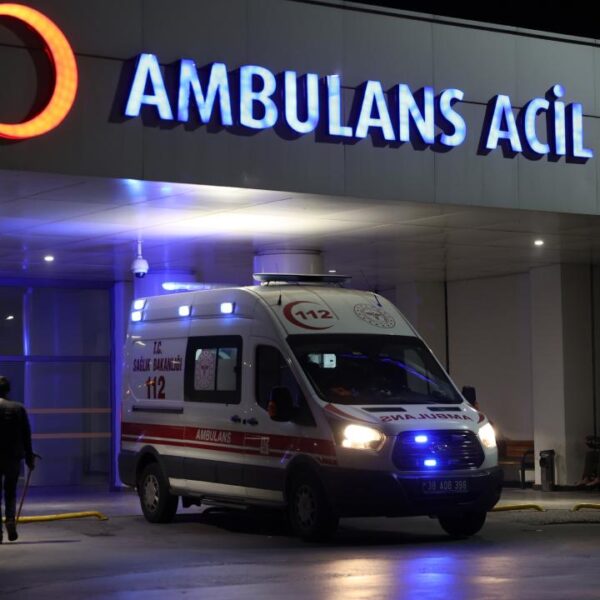 Şanliurfa'da iki araba çarpıştı: 4 yaralı