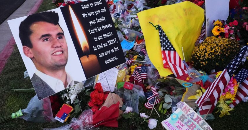 Utah Valisi: Charlie Kirk'u Hit Kişi Polis ile işbirliği yapmıyor