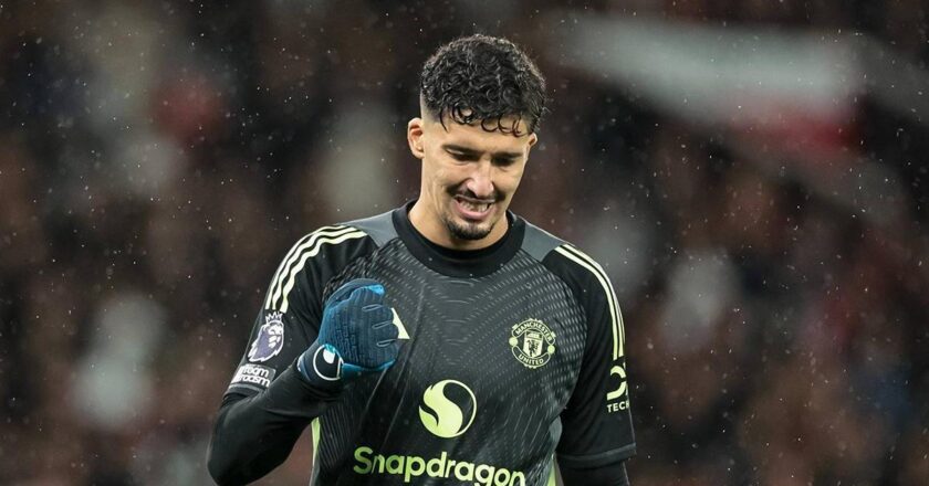 Özet | Manchester United, Altay Bayknden tarafından Chelsea'yi tersine çevirdi