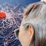 Beyaz Saçların Gizemi: Yaşlılık Değil, Hücreler Kanserle Mücadele Ediyor!