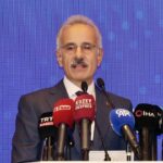 “Türkiye'yi geleceğe hazırlayacak yüzlerce projeye imza attık”