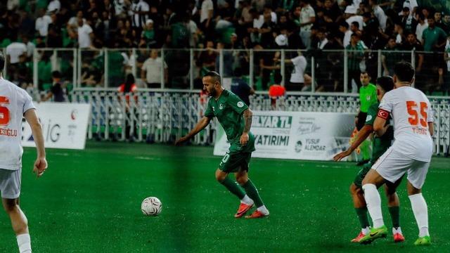 Sakaryaspor’dan tarihi başlangıç: Yeşil-siyahlılar 10 sezon sonra bir ilki başardı!